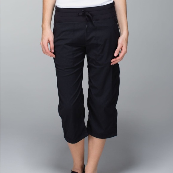 Lululemon Cropped Studio Pants (older style) black size 4 - Picture 1 of 5